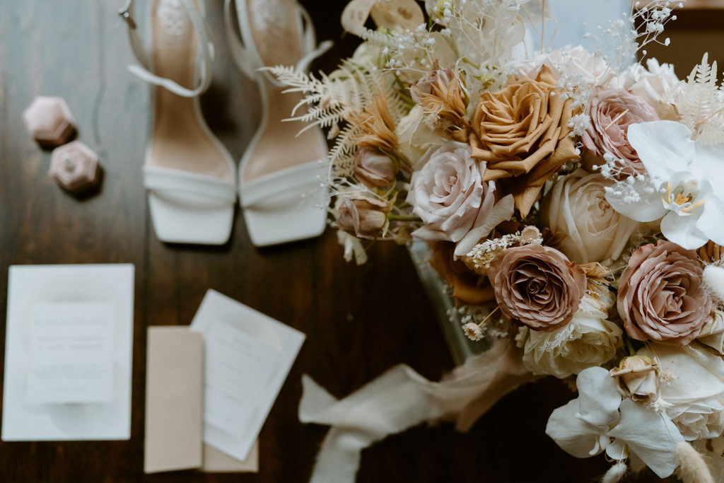 8 Steps to Choosing the Perfect Wedding Florist